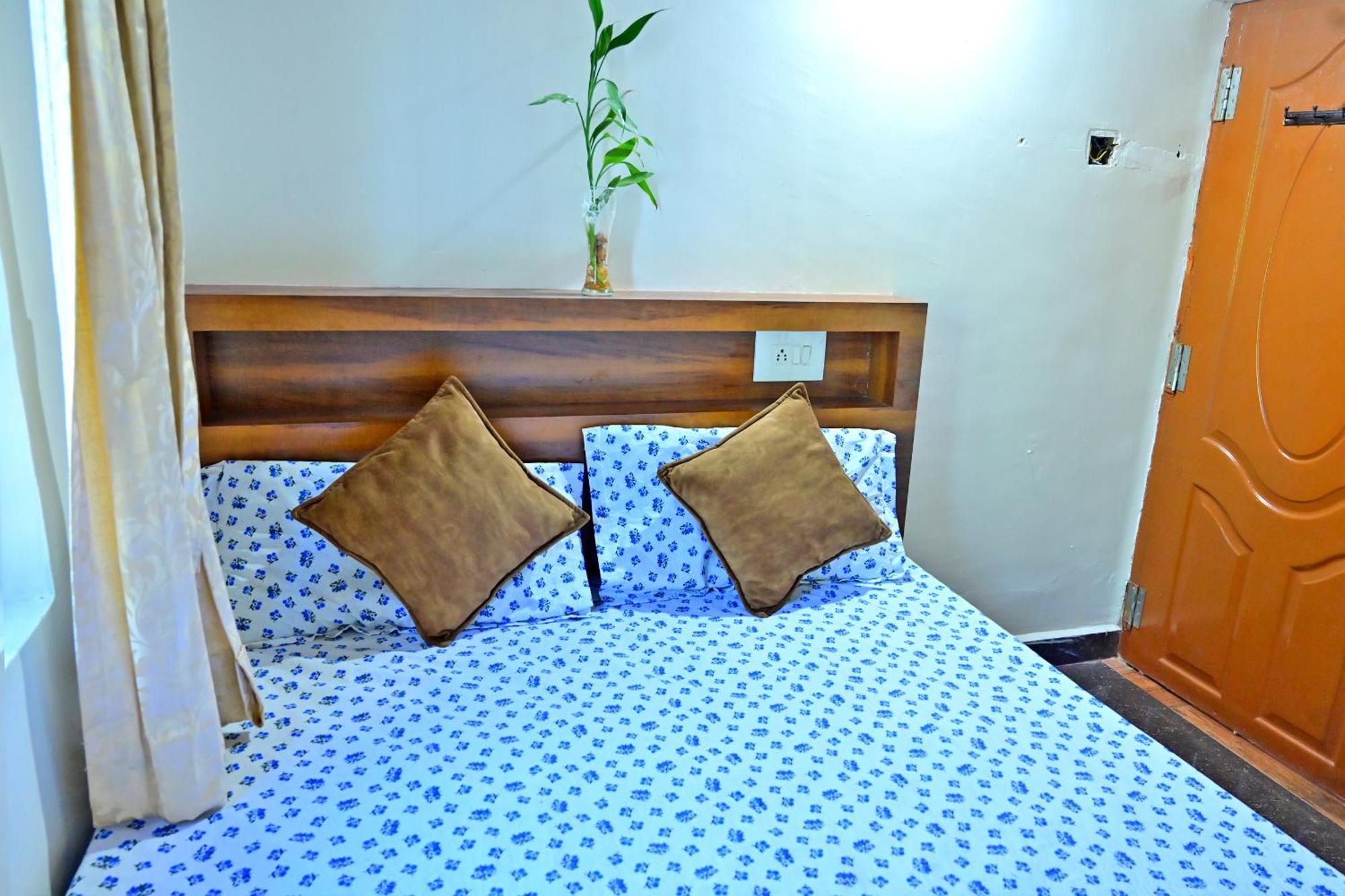 Hulihara Homestay - Full Villa, Coffee Estate & Balcony View 瑟格莱什布尔 外观 照片